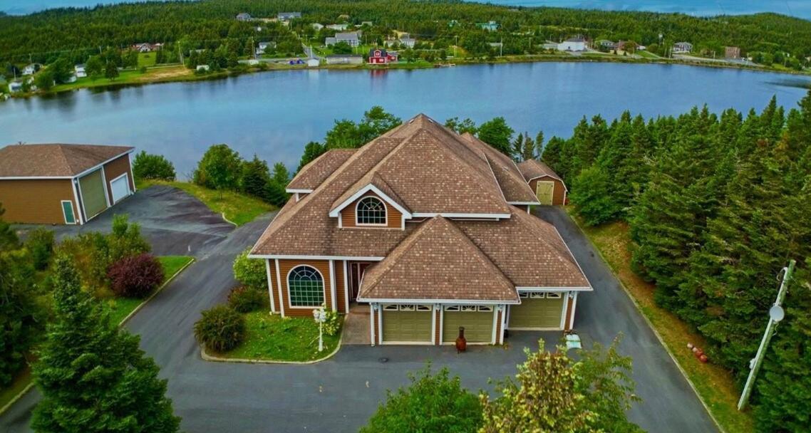 Riverside Pool Chalet ! Villa Clarkes Beach Exterior photo